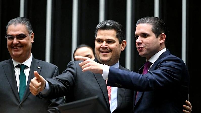 Presidentes do Senado e da Câmara, Davi Alcolumbre e Hugo Motta, aceleram pauta popular. (Foto: Saulo Cruz/Agência Senado)