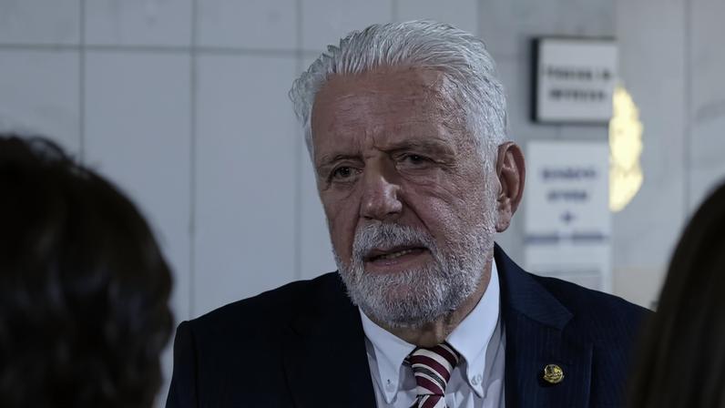 PF aponta atuação de Jaques Wagner em benefício do Banco Master