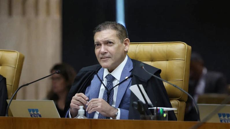 Nunes Marques vira relator de queixa-crime de Michelle Bolsonaro contra Janones