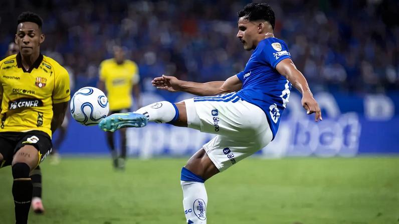 Real Betis faz proposta por Kaiki, do Cruzeiro