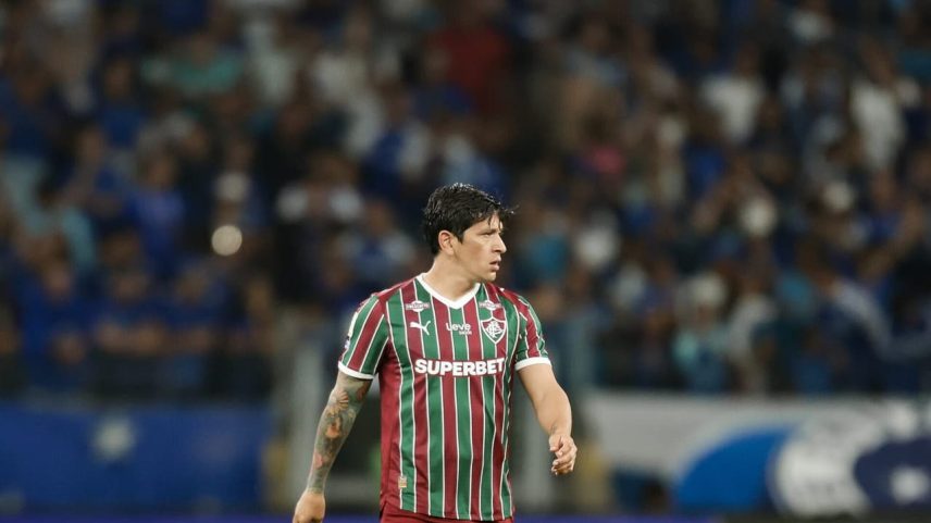 Cano faz pré-temporada particular durante pausa do Fluminense