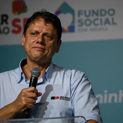 Tarcísio lamenta condenação de Eduardo Bolsonaro, sem impacto eleitoral