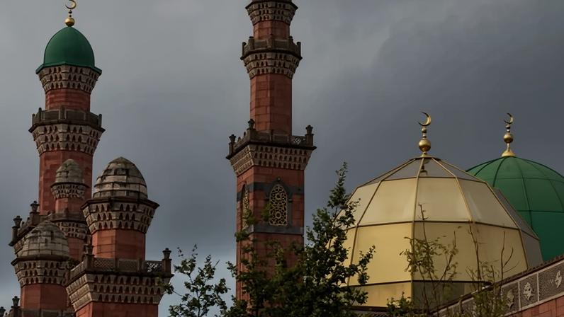 Mesquitas no Reino Unido devem treinar lockdown por temor a ataques anti-muçulmanos