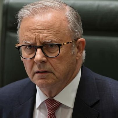Albanese chama Taylor de 'Temu Abbott' em disputa sobre mudanças no orçamento
