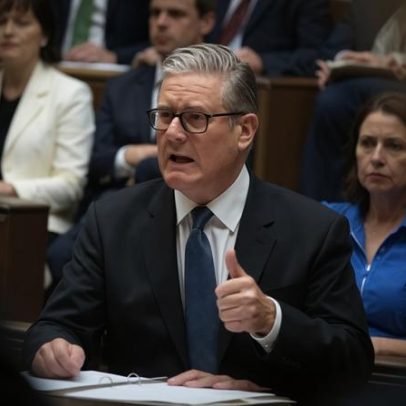 Starmer acusa Musk de dividir Reino Unido sobre assassinato de Henry Nowak