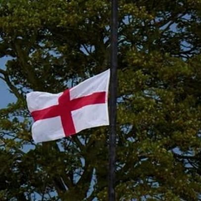 Conselho de Oxfordshire busca liminar sobre bandeiras amarradas a postes