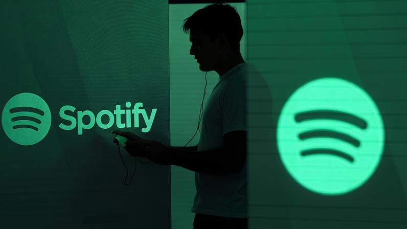 Spotify intensifica combate a fraudes geradas por IA