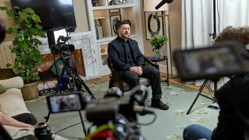 Zelensky espera que conselhos Reform UK voltem a permitir bandeiras da Ucrânia