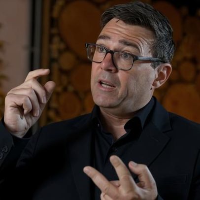 Controle público de água e energia está no centro da agenda de Burnham, dizem fontes