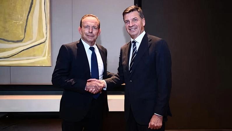 Abbott apoia acordo do One Nation e critica Liberais por serem menos woke que o Labor