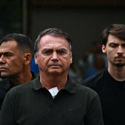 Bolsonaro solicita mais tempo para depoimento com advogados sobre arma apreendida