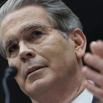 EUA pressionam Brasil sobre imposto de serviços digitais, diz Bessent