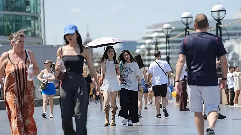Soaring temperatures in the South East are forecast to break records