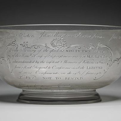 MFA Boston une vasos de Paul Revere a obra de David Drake, artista escravizado