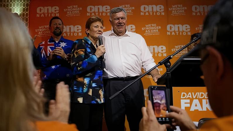 One Nation leader Pauline Hanson (left), and One Nation MP for Farrer, David Farley.