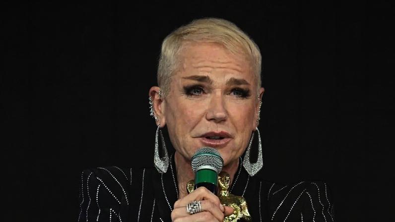 Xuxa processa empresa por deepfake na web e pede indenização milionária