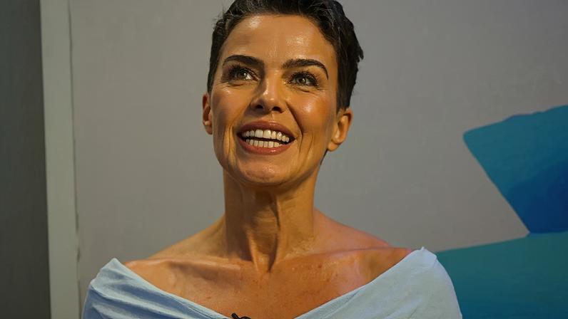 Ana Paula Arósio vive reclusa; segundo Albert Einstein, uma vida mais tranquila e modesta traz mais felicidade
