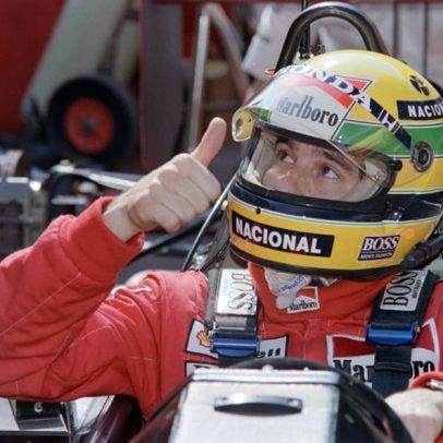 Ayrton Senna bate em Mônaco e volta para casa a pé, relembre