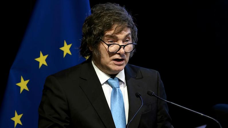 Liquidação. Milei aposta na tecnologia para desmontar o Estado, “organização criminosa”, segundo suas palavras – Imagem: Luis Lobayo/AFP