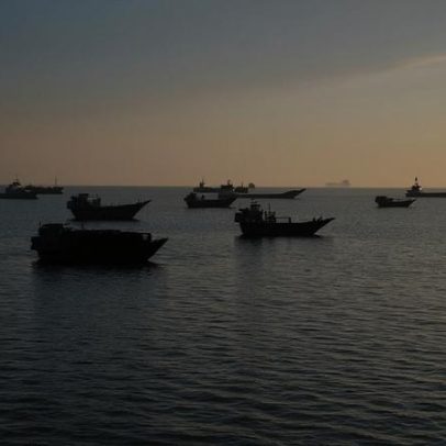 Irã e EUA anunciam ataques; chance de acordo de paz fica mais distante