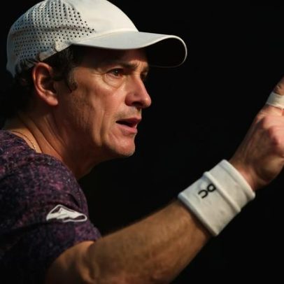 Zverev confirma vaga nas semis e aguarda rival ainda definido