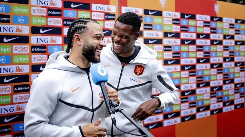 Memphis Depay iniciou preparação para Copa do Mundo (Foto: Robin van Lonkhuijsen / ANP / AFP)