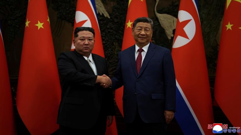 Xi Jinping visita Coreia do Norte e eleva relações a novo patamar