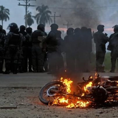Congresso da Bolívia autoriza uso de militares para desbloquear vias