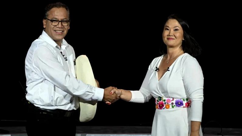 Roberto Sánchez e Keiko Fujimori., Foto: Ernesto Benevides/AFP