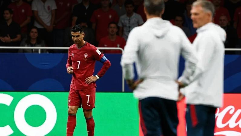 CR7 teve uma atuação apagada em estreia (Foto: RONALDO SCHEMIDT / AFP)