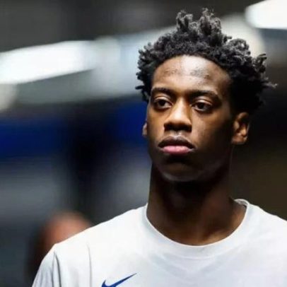 AJ Dybantsa mira os Spurs e faz previsão para carreira na NBA
