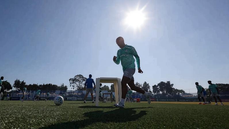 O jogador Allan, da SE Palmeiras, durante treinamento, na Academia de Futebol. (Foto: Cesar Greco/Palmeiras/by Canon)
