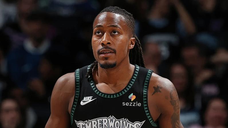 Ayo Dosunmu fecha novo contrato com os Timberwolves