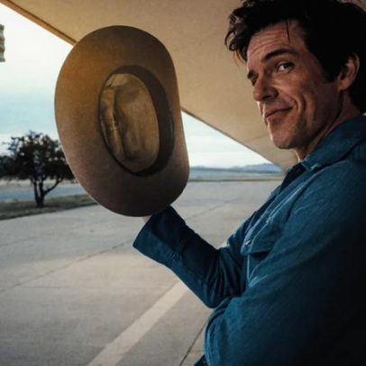 Brandon Flowers faz transição para country em novo álbum solo