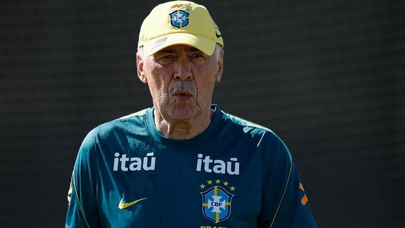 Carlo Ancelotti em treino da Seleção Brasileira (Foto: Rafael Ribeiro / CBF)