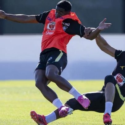 Carrinho de Casemiro em Endrick marca treino da Seleção Brasileira