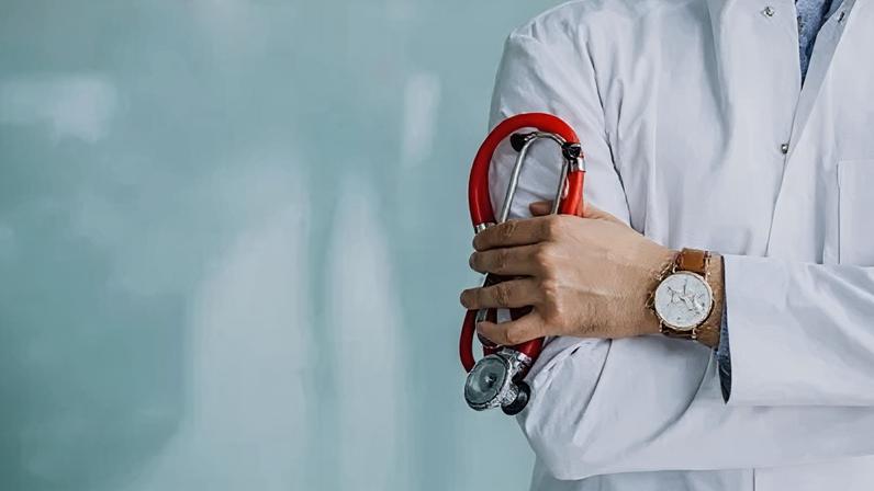 Enamed pode atuar como 'OAB da medicina', entenda o funcionamento