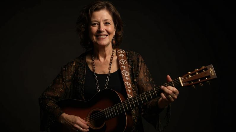Amy Grant talks 35 years of "Baby Baby" on Rolling Stone's Nashville Now podcast.