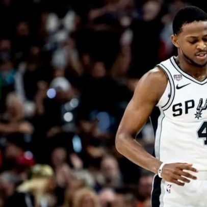 De'Aaron Fox supera Nick Anderson em atuação na partida