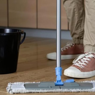 MOP tradicional ou spray: como escolher o melhor aliado da limpeza