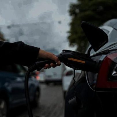 Carros elétricos terão 35% de imposto a partir de 2026, afetando preços
