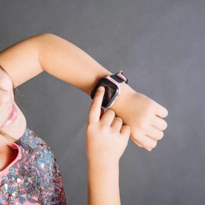 Relógio infantil com chip: vale a pena antes do primeiro celular?