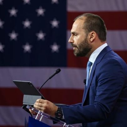 Condenação de Eduardo Bolsonaro abala candidatura ao Senado
