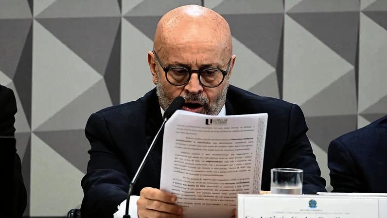 Mendonça cobra Papuda esclarecimentos sobre pressão de policiais a Careca do INSS
