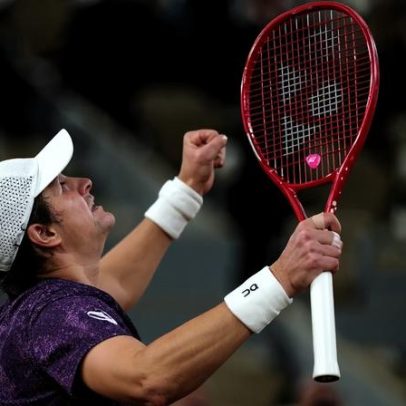 João Fonseca avança às quartas de Roland Garros ao vencer Casper Ruud