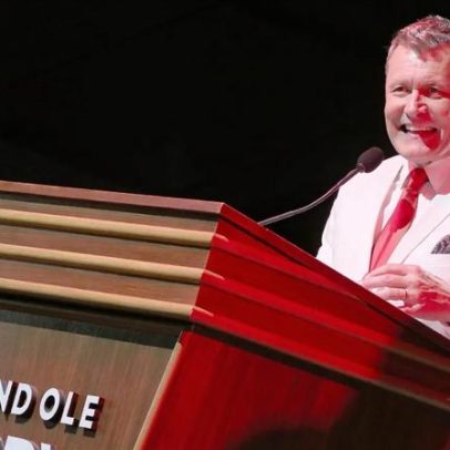 Bill Cody, Voz da Grand Ole Opry, morre aos 67 anos