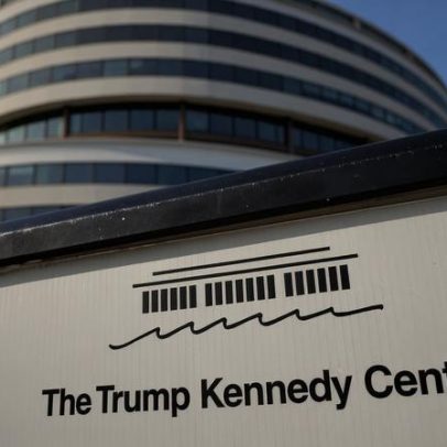 Ação da Administração Trump contra músico de jazz do Kennedy Center é rejeitada