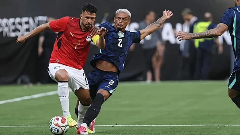 Brasil x Egito: Wesley se lesiona, é substituído e chora no banco