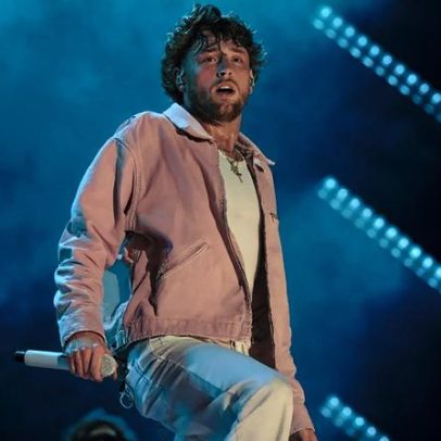 Bailey Zimmerman aborda cancelamentos de shows e alegações de danos em hotel