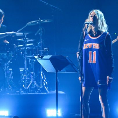 Kim Gordon apresenta 'Play Me' no Fallon